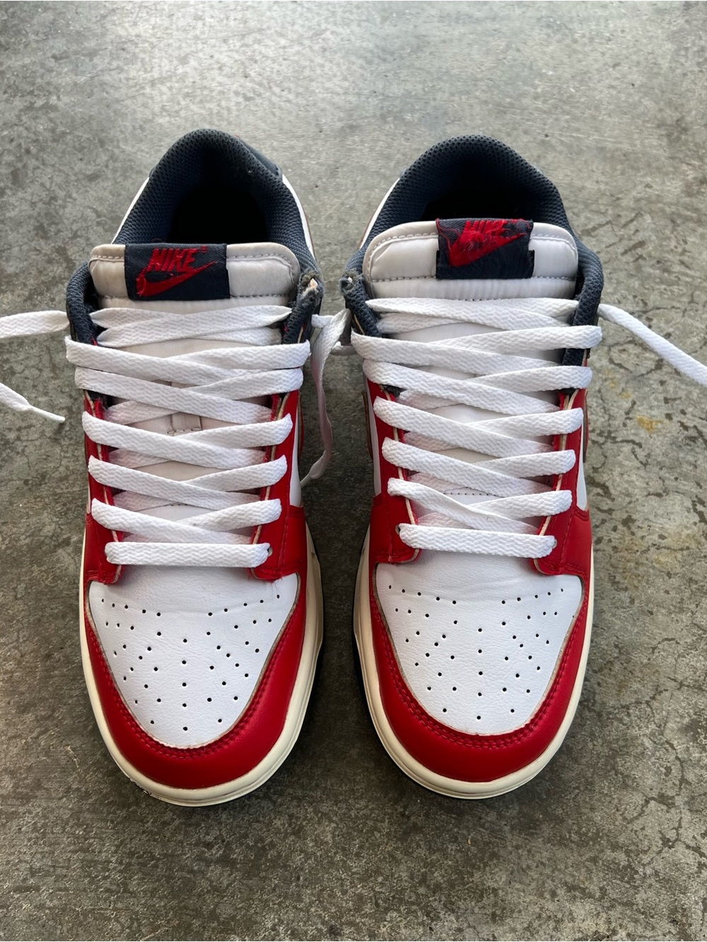Nike Dunk Low Bright Crimson Obsidian Men’s 7 Women’s 8.5 Red White Blue 🇺🇸 - Picture 3 of 9